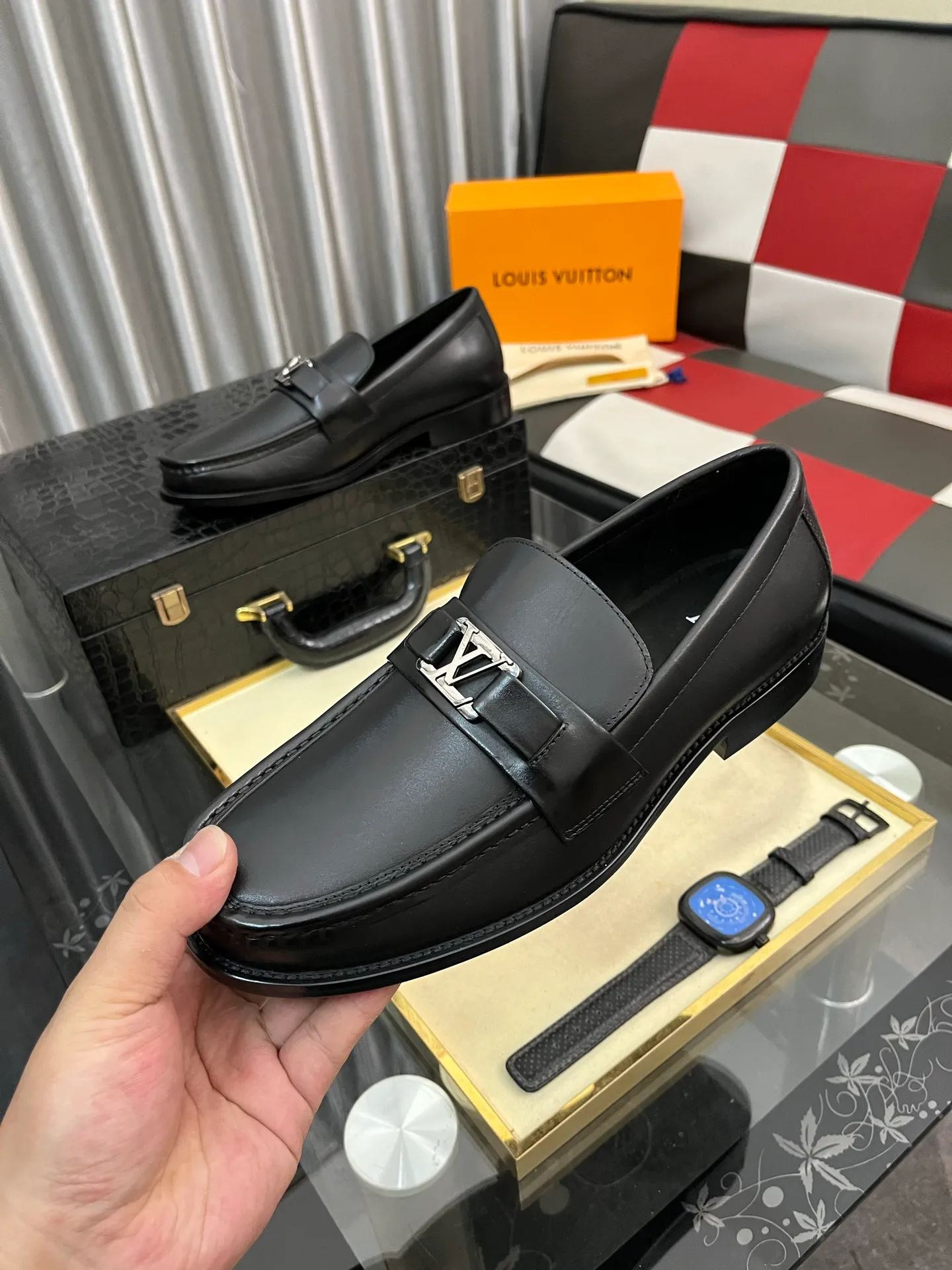 Men's Men's Shoes Men's Men's Shoes 💰520⌚️⌚️[LV] The most popular classic Louis Vuitton leather shoes. Synchronized with the official website, the upper adopts Italian imported upper embossing➕comfortable cowhide lining, fashionable atmosphere, unique brand and unique craftsmanship. Highlighting the hot style of the new year. Stop hesitating, stop wandering, get it now. Code number: 38--44. 2️⃣colors available